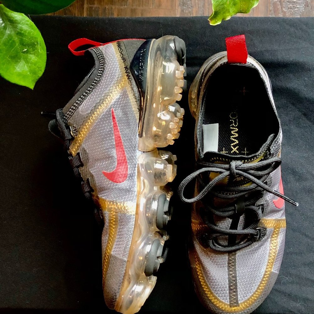 Women's Nike vapormax 2019 size 6.5